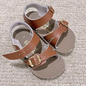 Infant/ toddler Sun San Sea Wees size 3